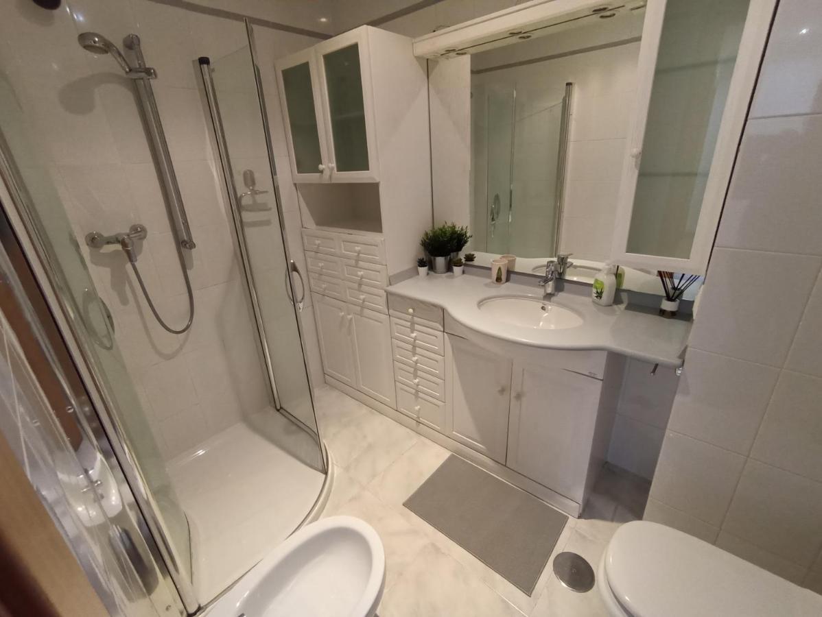 Apartamento De 120M2 Al Lado De Cabarceno Saron Luaran gambar