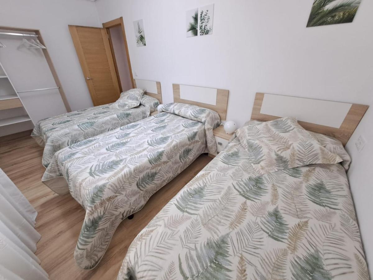 Apartamento De 120M2 Al Lado De Cabarceno Saron Luaran gambar